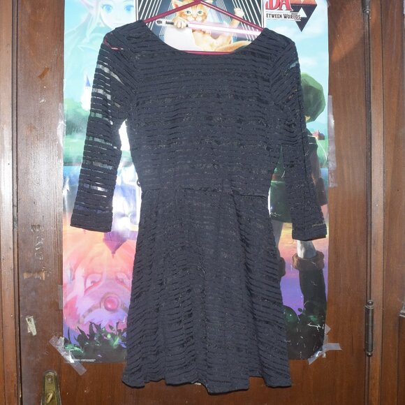 Lily Rose Black Stripped dress Medium - Picture 1 of 3